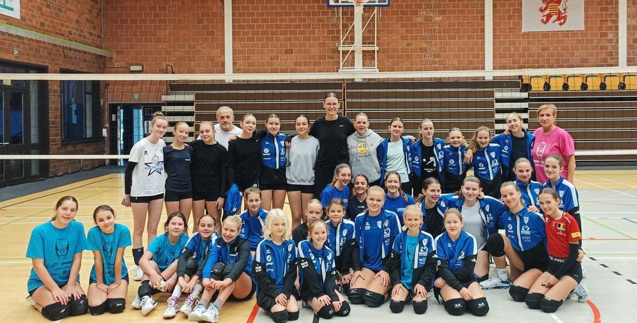 Hoog bezoek op onze volleybalstage